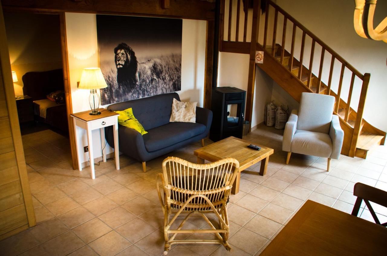 Le Petit Rias Gite Soleil Saint Maurice en Chalencon Exterior foto