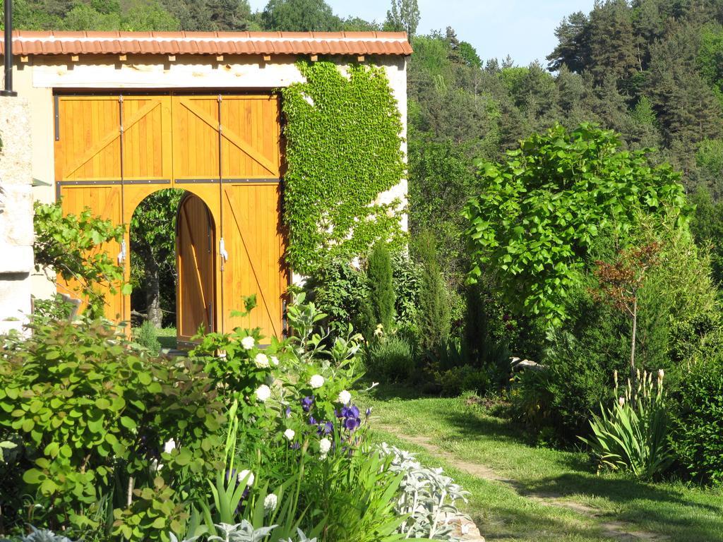 Le Petit Rias Gite Soleil Saint Maurice en Chalencon Exterior foto